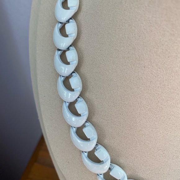 Vintage Monet White Choker Chain Necklace - Picture 3 of 7